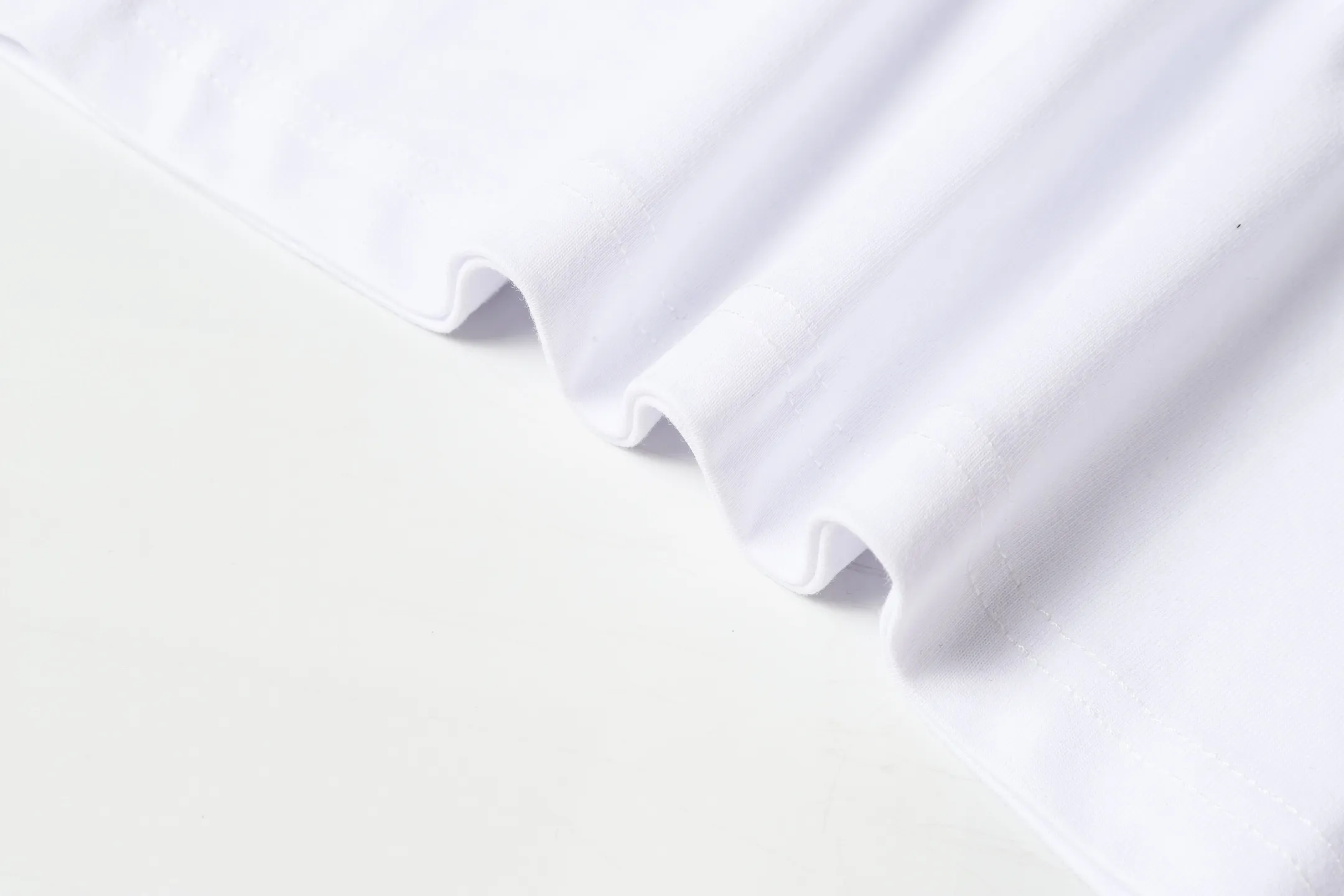 713# /White I P54 In Stock Hellstar 、 T （fabric):32 240 Sizes（size）：S-M- L- X L （colour）： /White